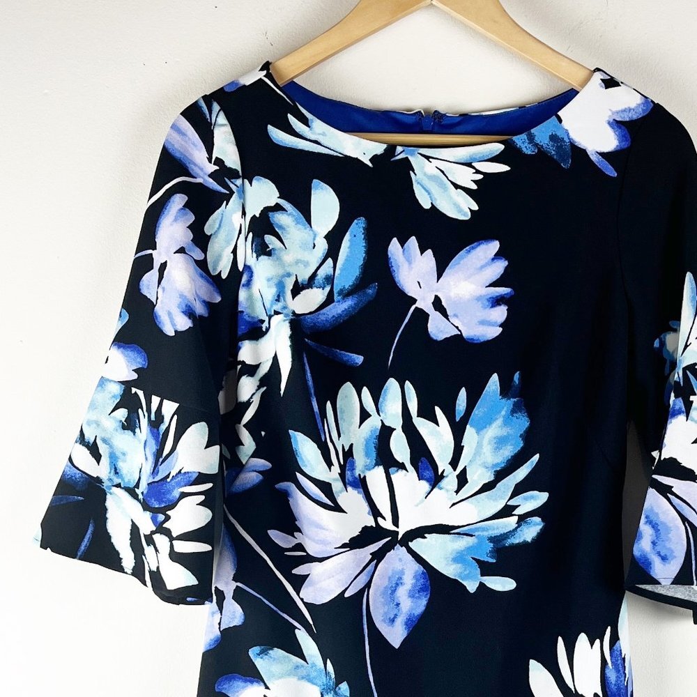 2/$30 Vince Camuto Floral Bell Sleeved Dress 4 - Picture 3 of 4
